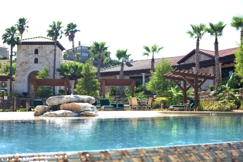 416 Maialina Cove Lakeway, TX 78738