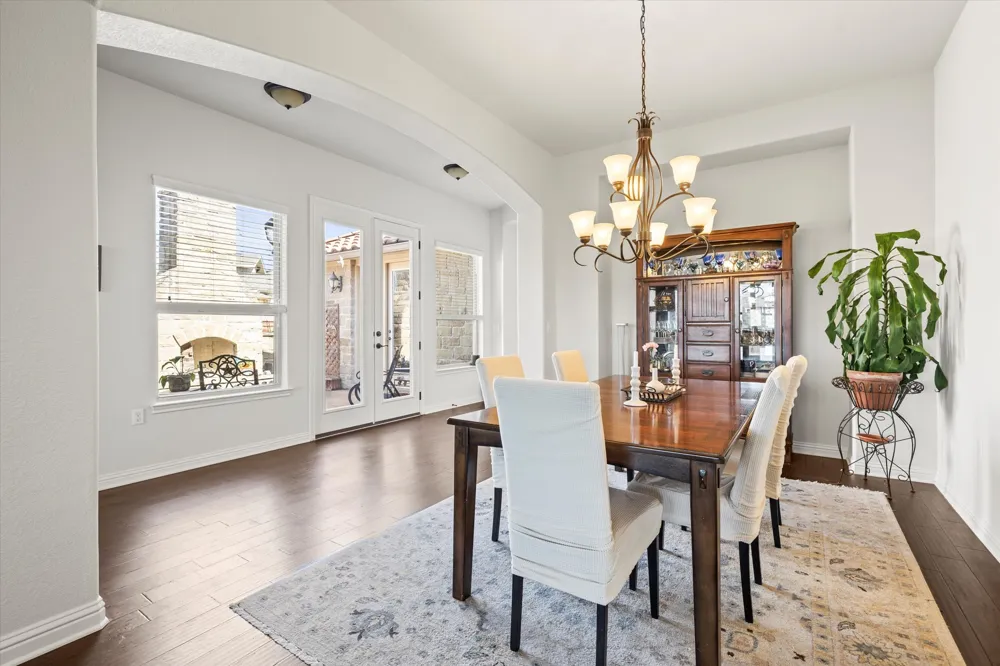 416 Maialina Cove Lakeway, TX 78738