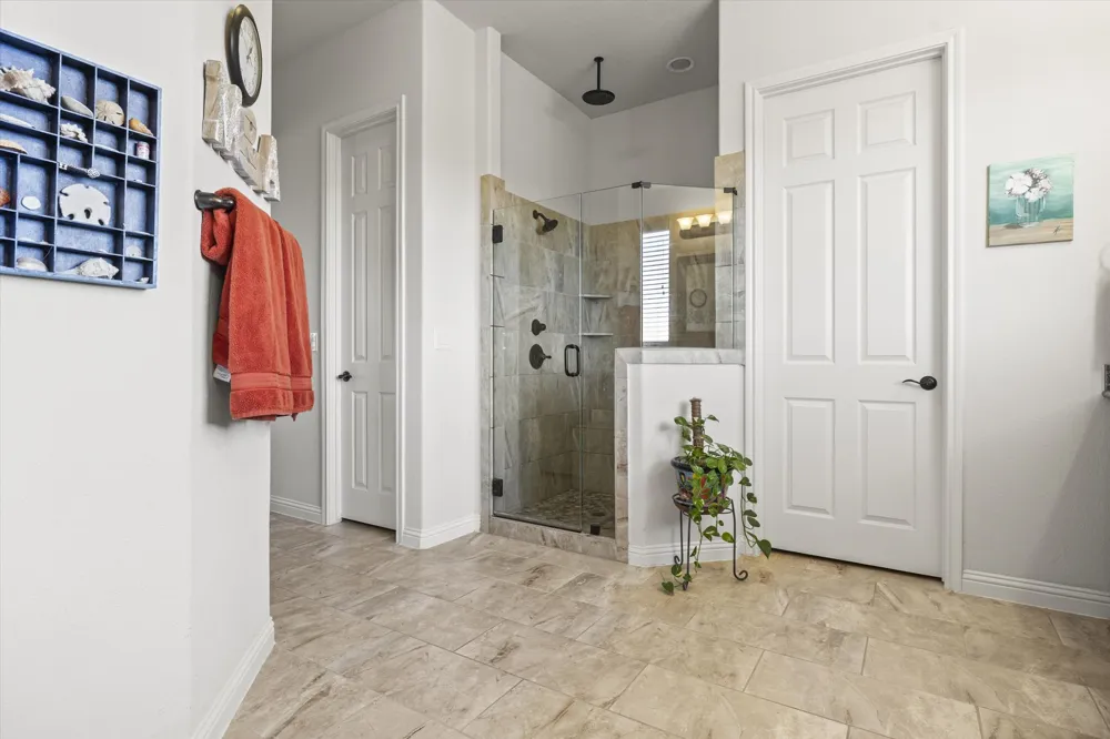 416 Maialina Cove Lakeway, TX 78738