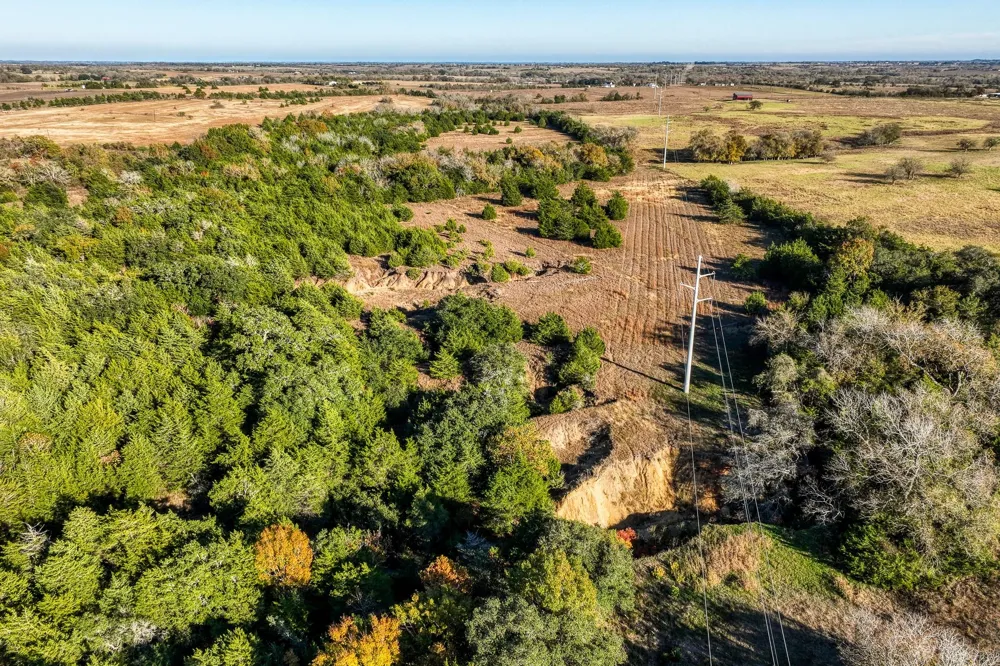 6717 Prihoda Road New Ulm, TX 78950