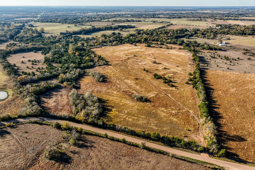 6717 Prihoda Road New Ulm, TX 78950