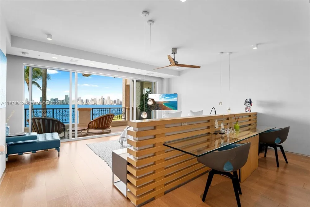 4921 Fisher Island Dr #4921 Miami Beach, FL 33109