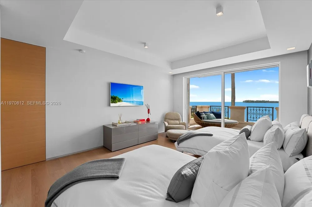 4921 Fisher Island Dr #4921 Miami Beach, FL 33109
