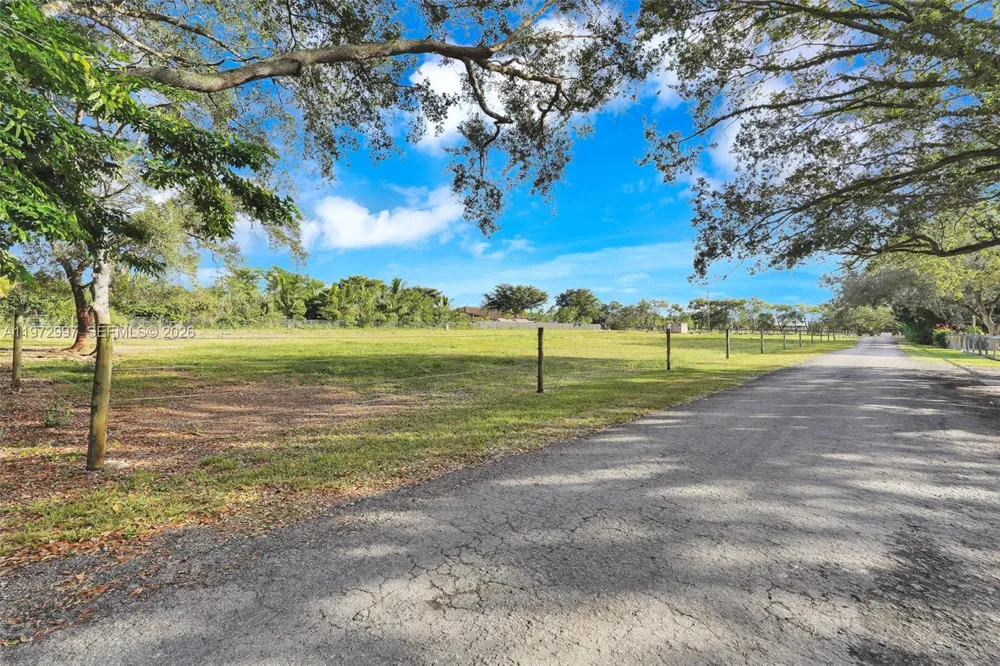 25710 SW 153 Ct Unincorporated Dade County, FL 33032