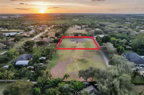 25730 SW 153 CT