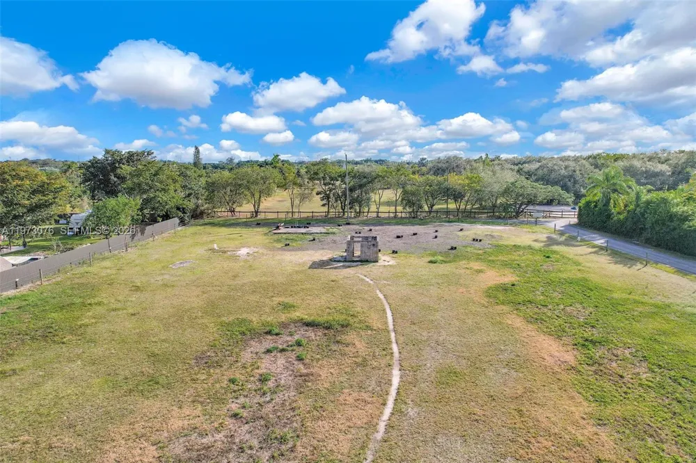 25730 SW 153 CT Unincorporated Dade County, FL 33032