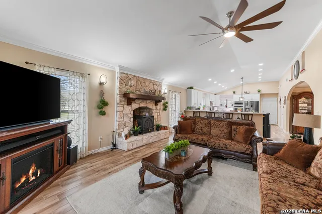 101 Hunters Glen San Marcos, TX 78666