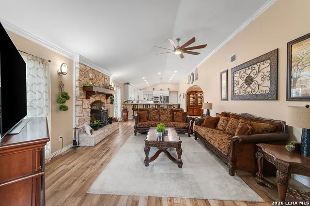101 Hunters Glen San Marcos, TX 78666