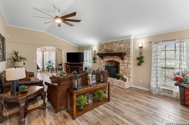 101 Hunters Glen San Marcos, TX 78666