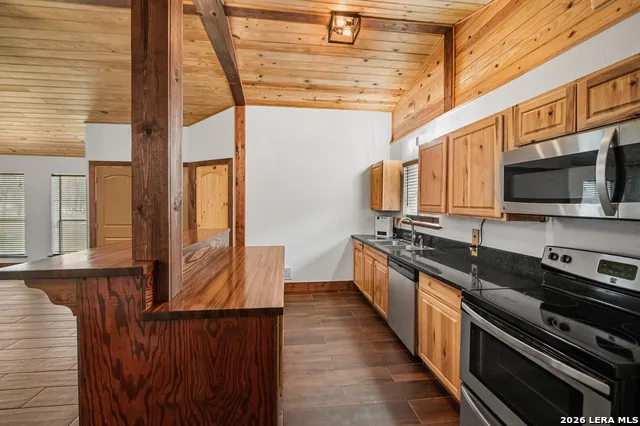 101 Hunters Glen San Marcos, TX 78666