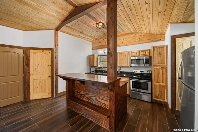 101 Hunters Glen San Marcos, TX 78666