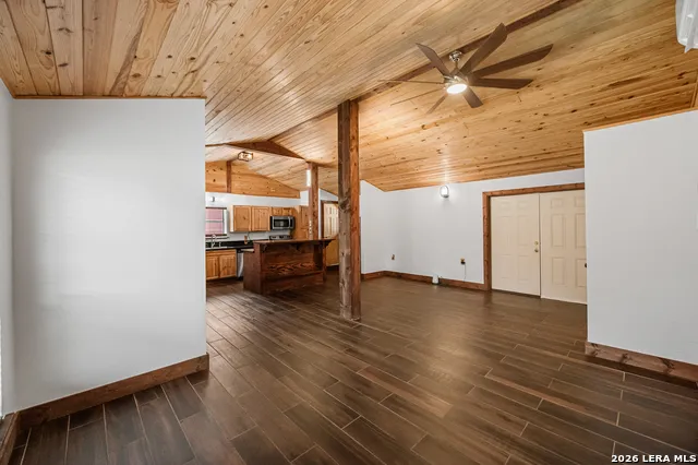 101 Hunters Glen San Marcos, TX 78666