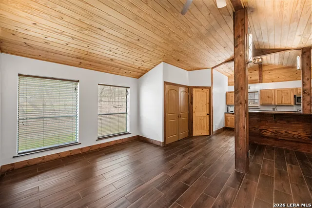 101 Hunters Glen San Marcos, TX 78666