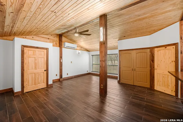 101 Hunters Glen San Marcos, TX 78666