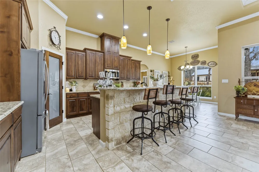 203 Champions Boulevard La Vernia, TX 78121
