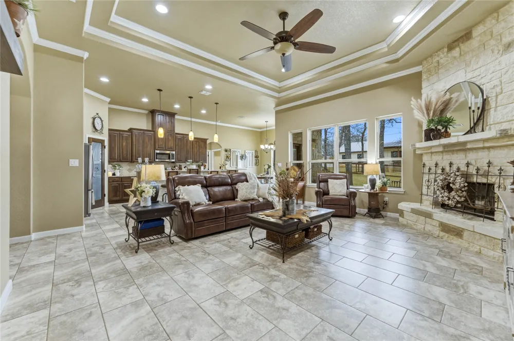 203 Champions Boulevard La Vernia, TX 78121