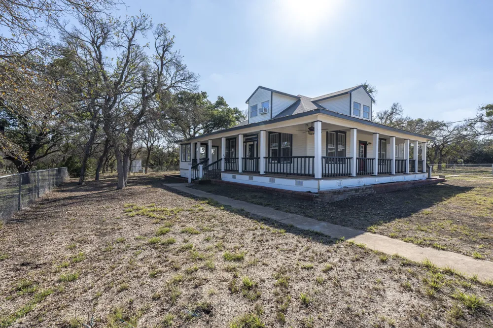 1501 Beaver Lane Florence, TX 76527