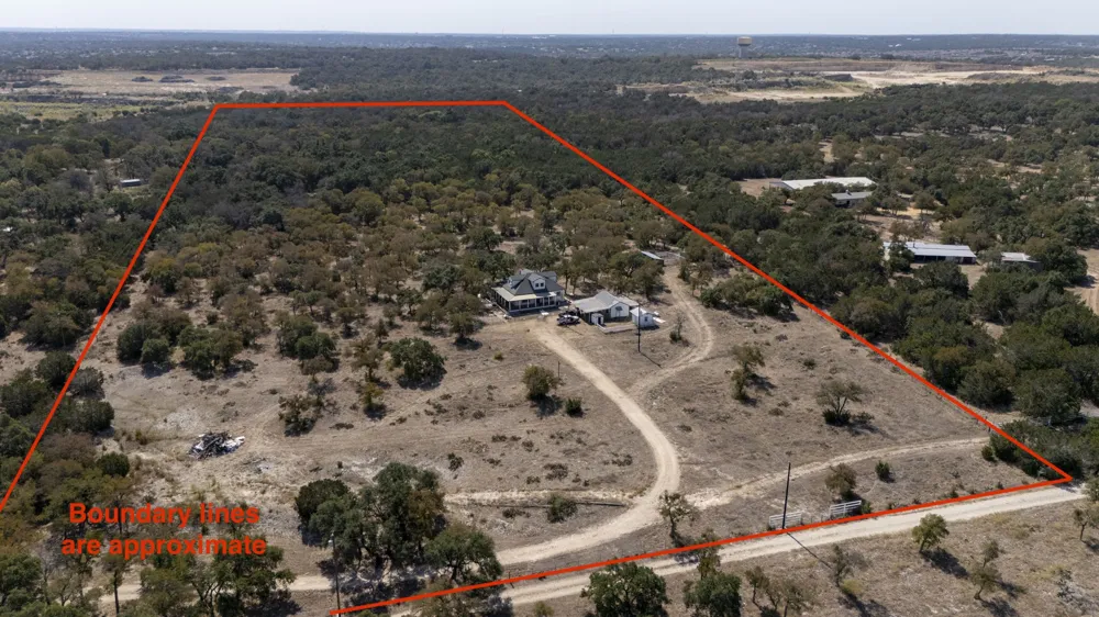1501 Beaver Lane Florence, TX 76527