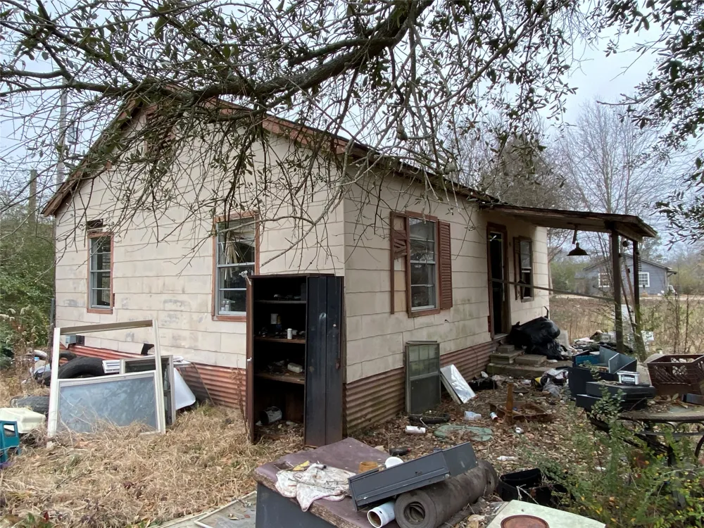 10 Winn Place Hooks, TX 75561