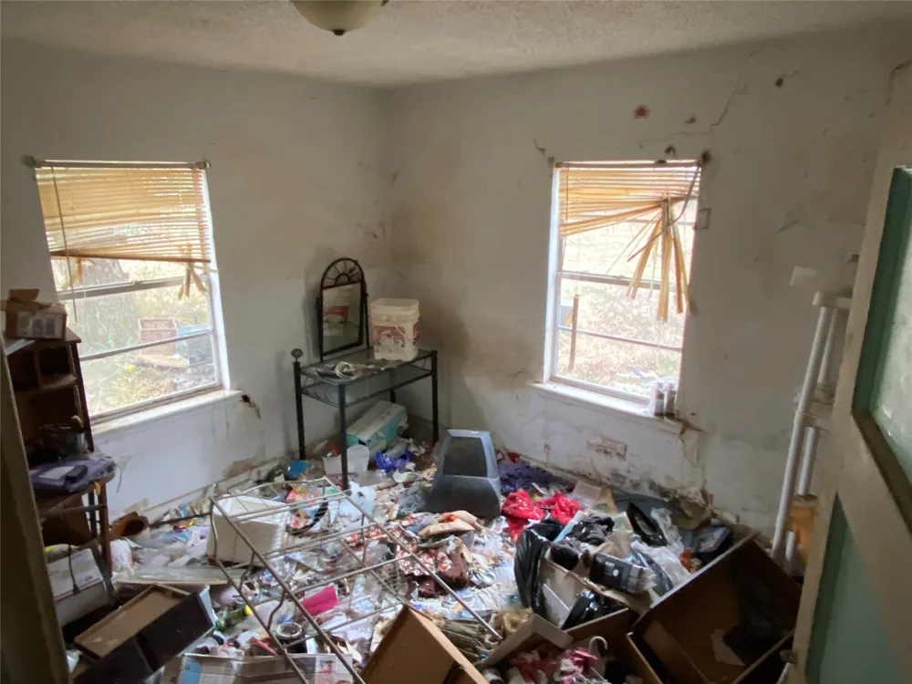 10 Winn Place Hooks, TX 75561