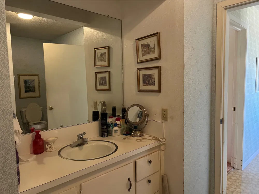 316 E Spring Street Henrietta, TX 76365