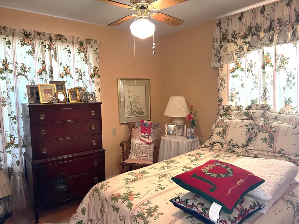 316 E Spring Street Henrietta, TX 76365