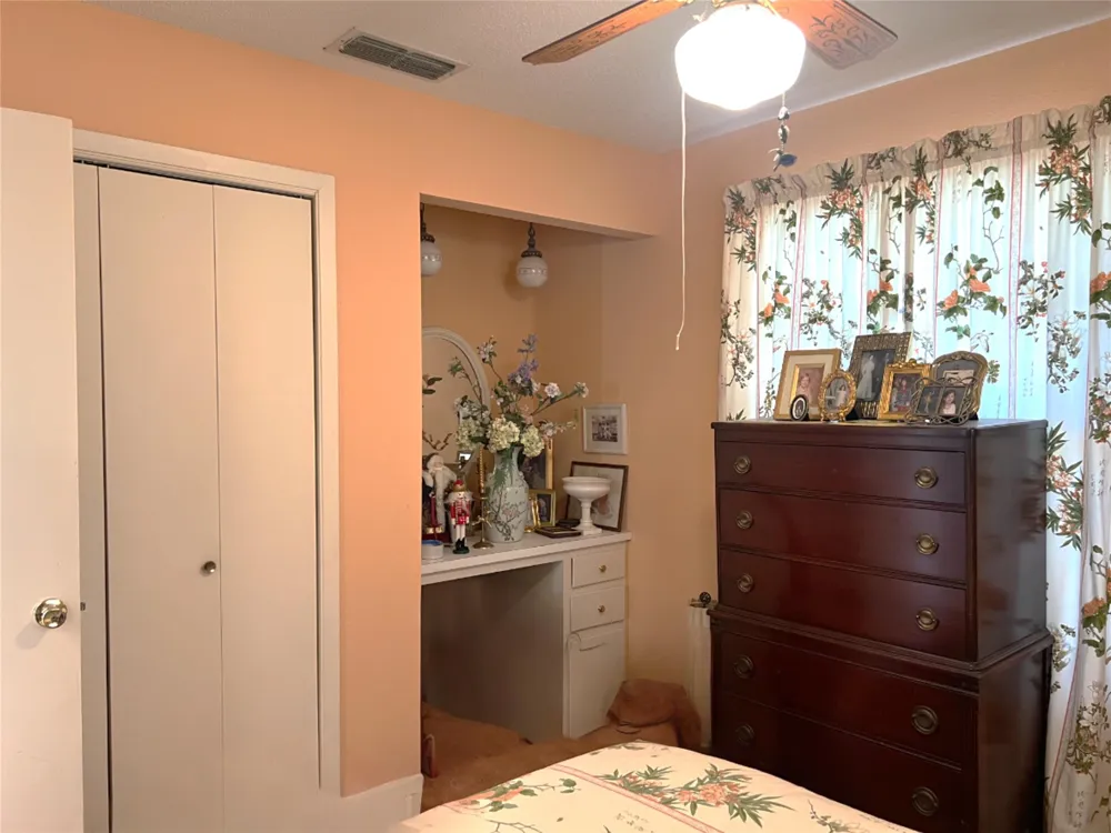 316 E Spring Street Henrietta, TX 76365