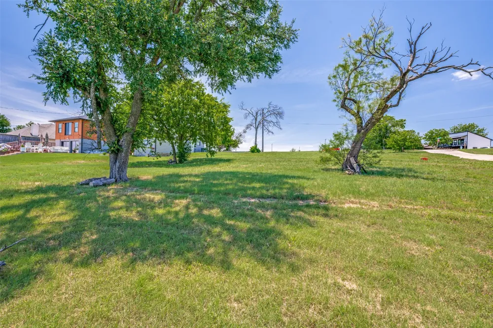 1505 Hillcrest Drive Little Elm, TX 75068