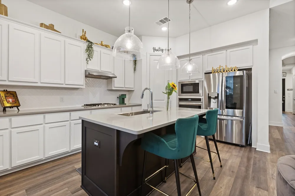 1124 Queensdown Way Forney, TX 75126