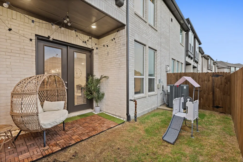 1124 Queensdown Way Forney, TX 75126
