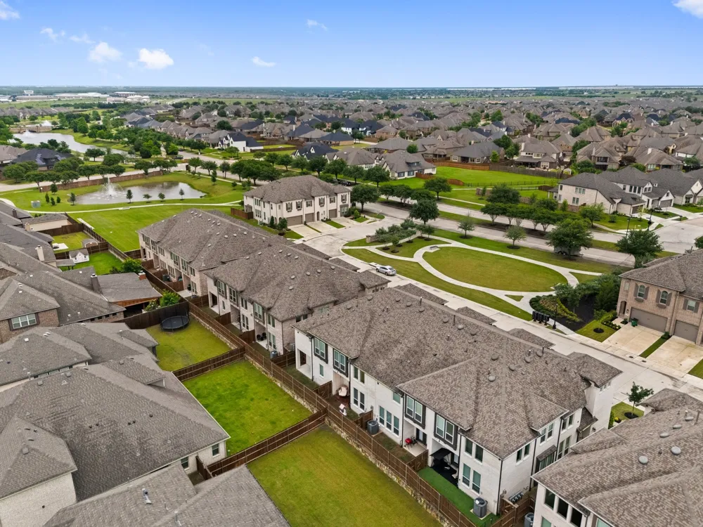 1124 Queensdown Way Forney, TX 75126
