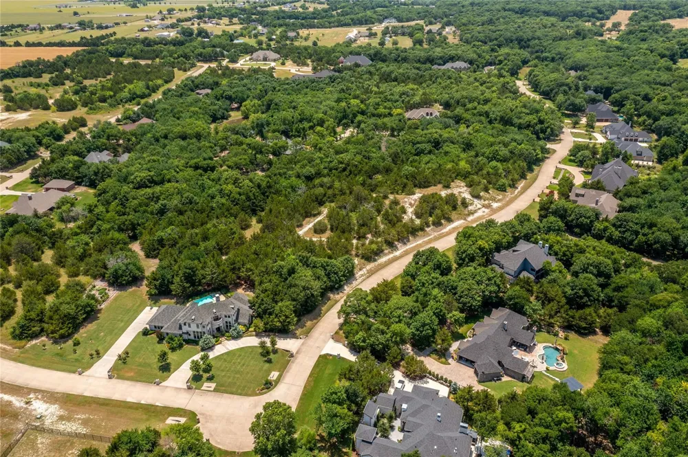 Valley Oak Court McKinney, TX 75071