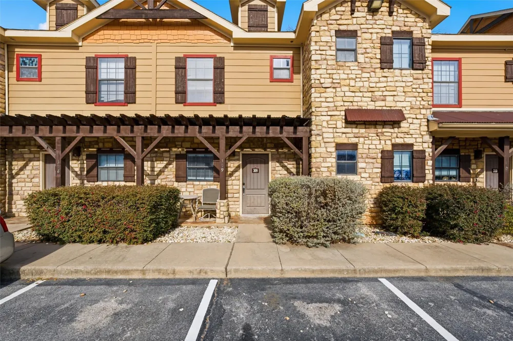 2410 S 2nd Street #309 Waco, TX 76706