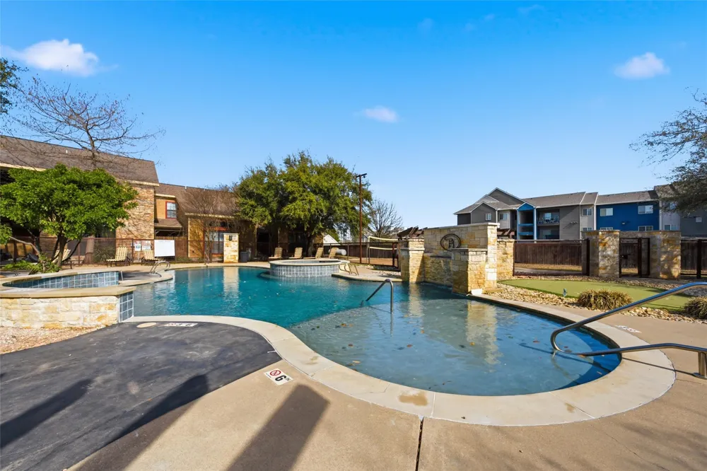 2410 S 2nd Street #309 Waco, TX 76706