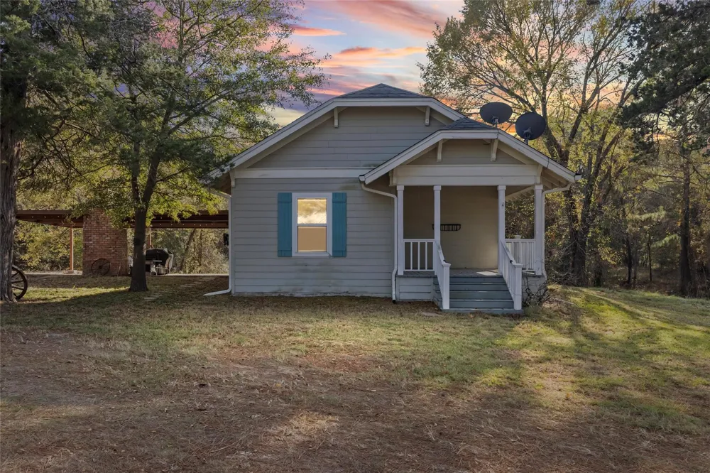 1207 State HWY 24 Campbell, TX 75422