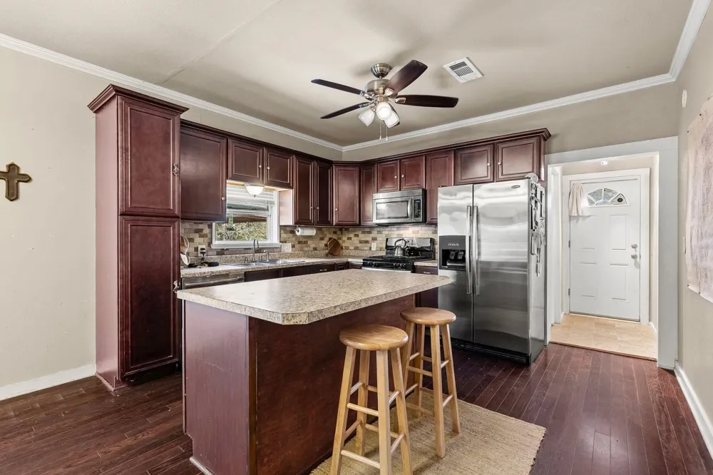1207 State HWY 24 Campbell, TX 75422