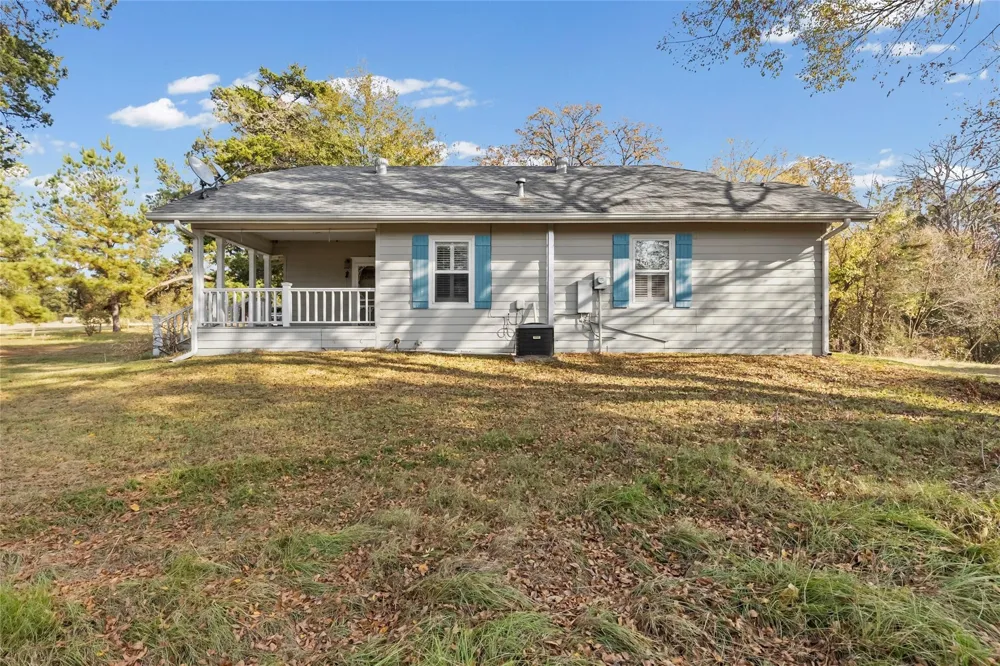 1207 State HWY 24 Campbell, TX 75422