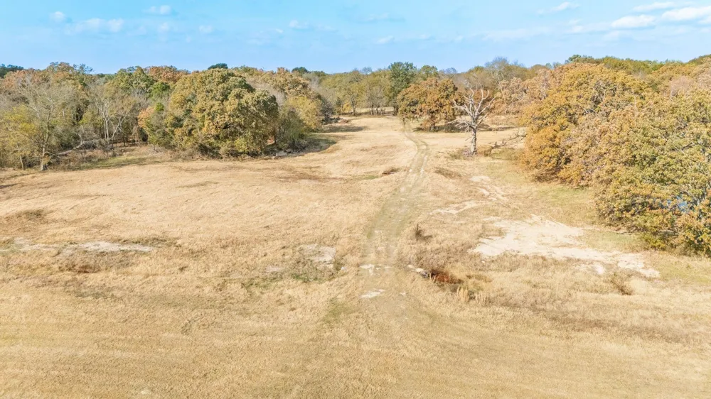 1207 State HWY 24 Campbell, TX 75422