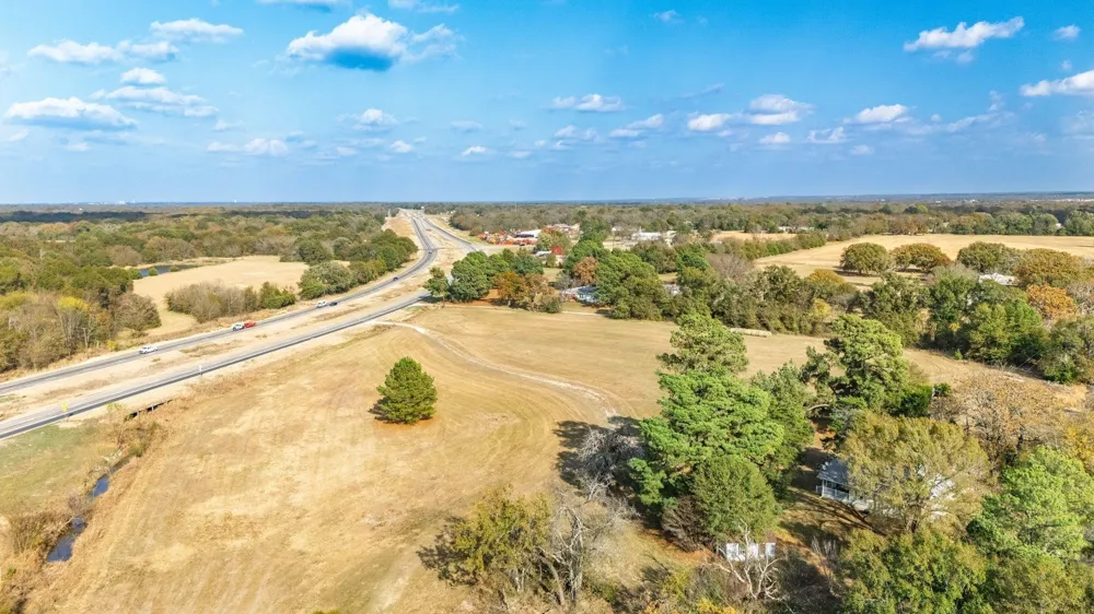 1207 State HWY 24 Campbell, TX 75422