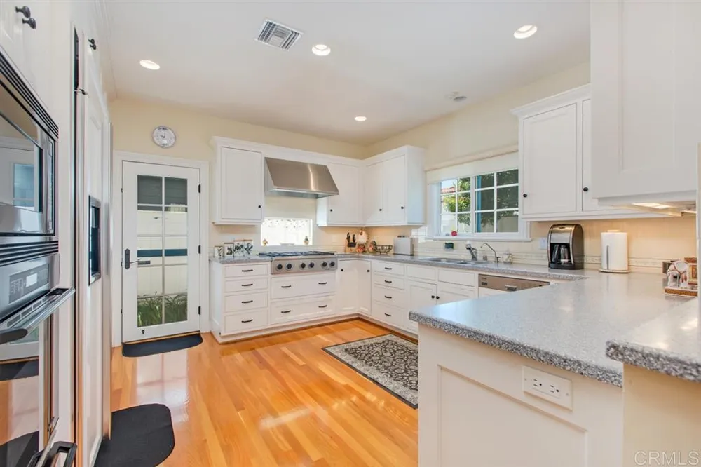 958 A AVENUE Coronado, CA 92118