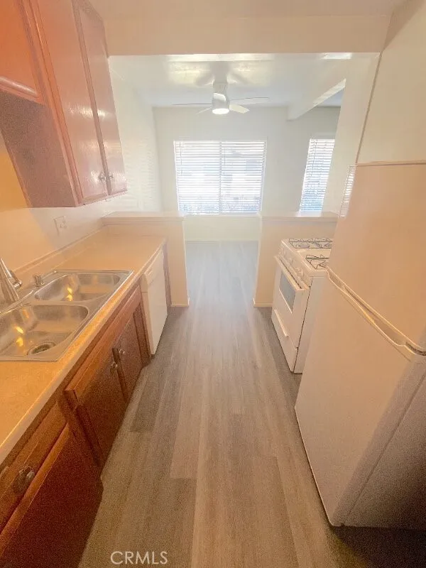 2115 Placentia Avenue #24 Costa Mesa, CA 92627