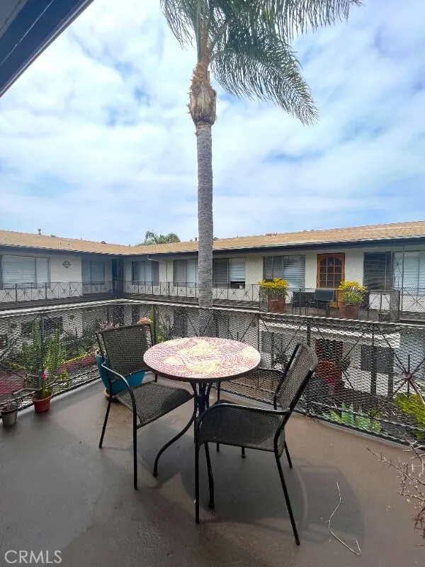 2115 Placentia Avenue #24 Costa Mesa, CA 92627