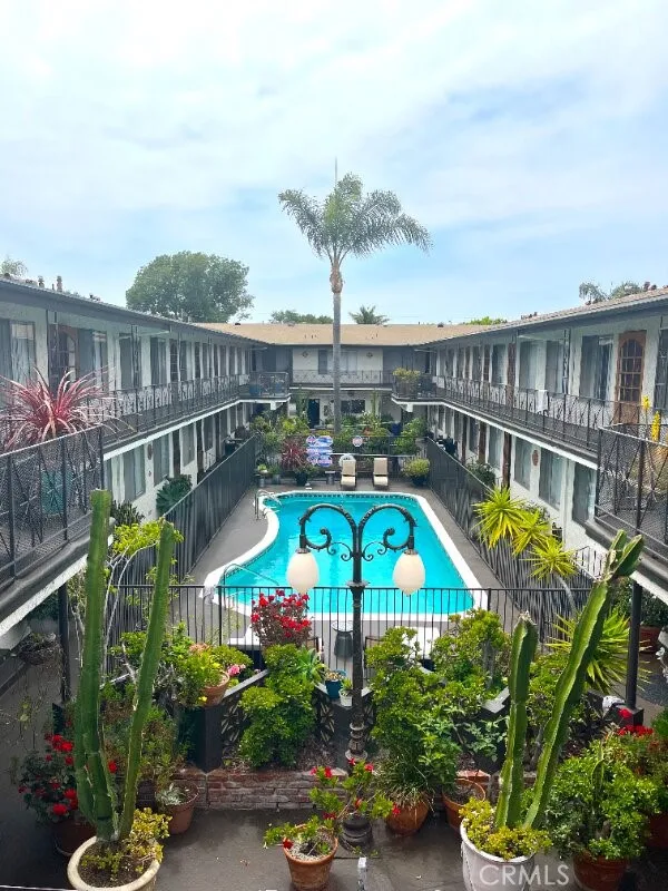 2115 Placentia Avenue #24 Costa Mesa, CA 92627