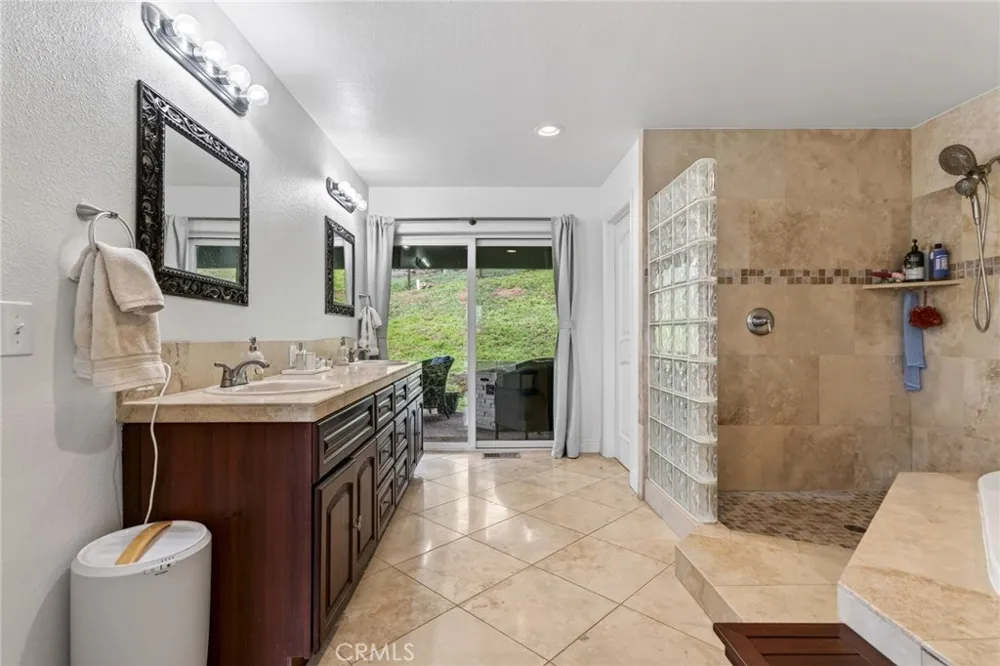 17437 Greenridge Hidden Valley Lake, CA 95467