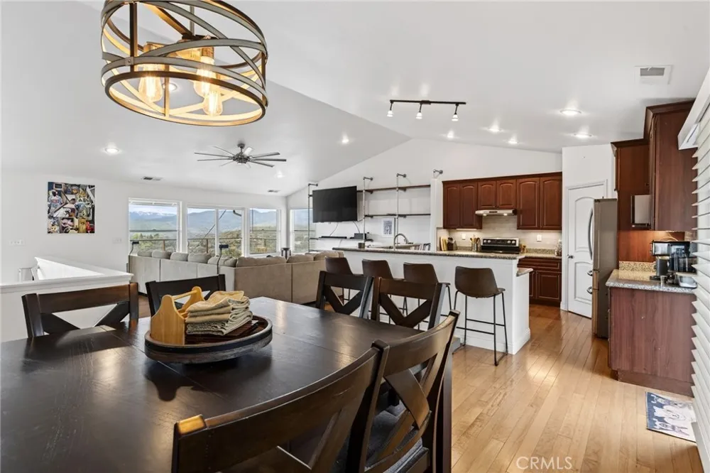 17437 Greenridge Hidden Valley Lake, CA 95467