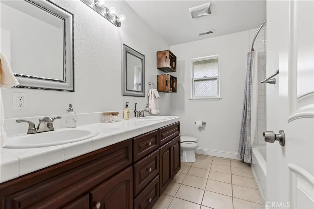 17437 Greenridge Hidden Valley Lake, CA 95467