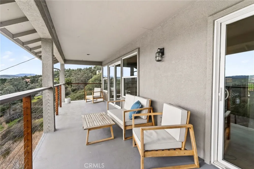17437 Greenridge Hidden Valley Lake, CA 95467