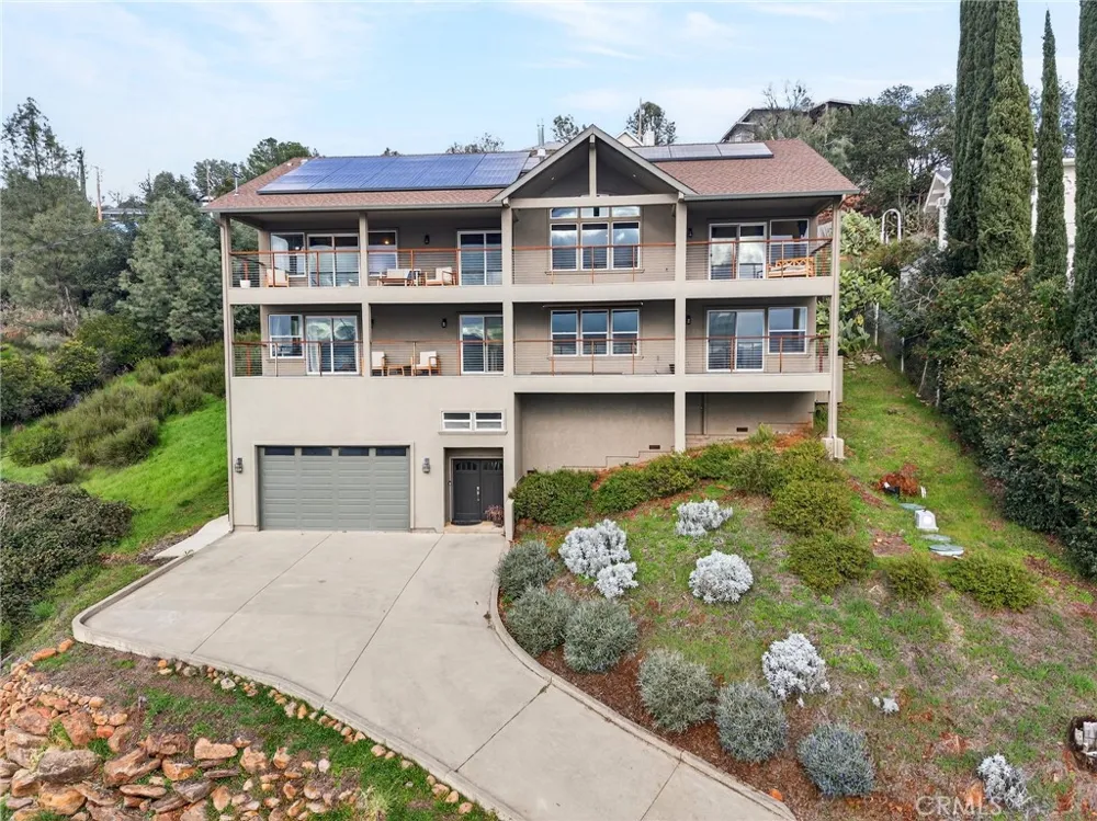 17437 Greenridge Hidden Valley Lake, CA 95467