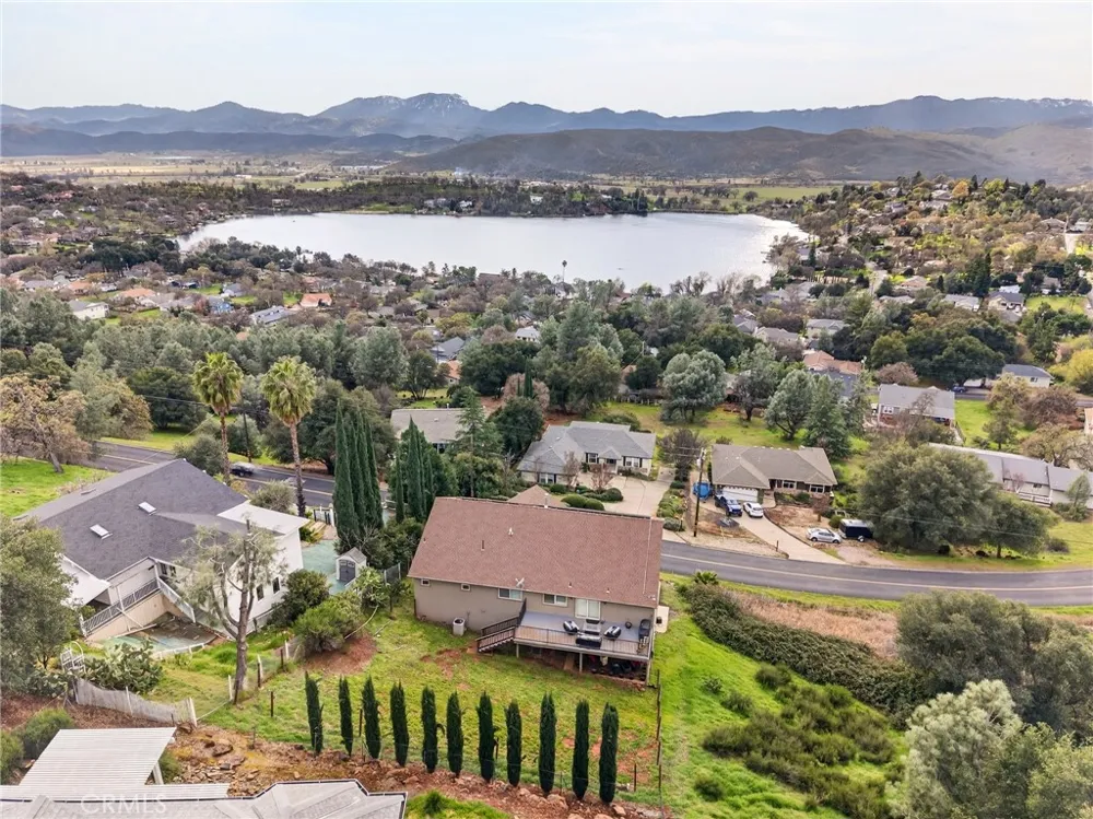 17437 Greenridge Hidden Valley Lake, CA 95467