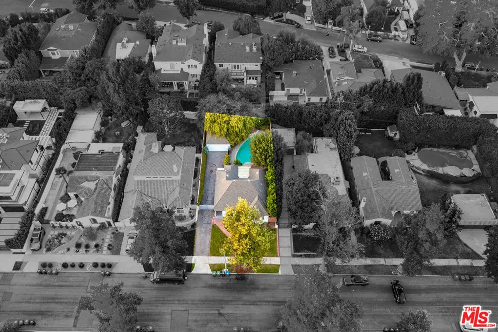 10435 Whipple Street Toluca Lake, CA 91602
